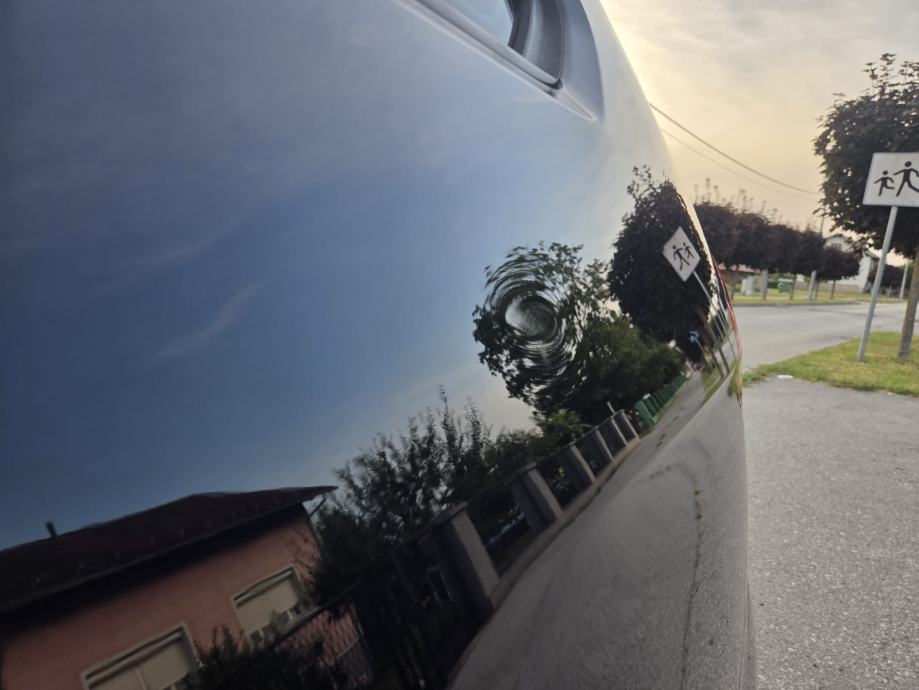 VW Golf 7 Variant 1.6 TDI – KAMERA – NAVI – TOP STANJE, fotografija 12