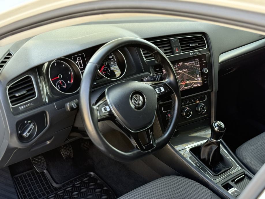 VW Golf 7.5 REDIZAJN Variant 2.0 TDI BMT COMFORTLINE 150 KS NAVIGACIJA, fotografija 9