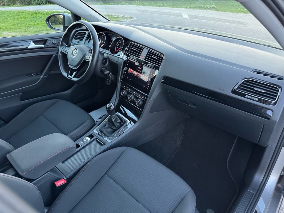 VW Golf 7.5 1,0 TSI SOUND, fotografija 16