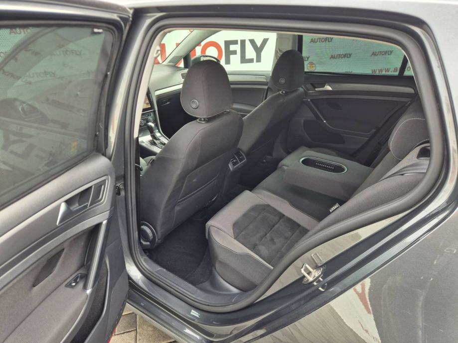 VW Golf 7.5 1.6 TDI Highline DSG, Virtual, ACC, Multilock, Navi, 17", fotografija 14