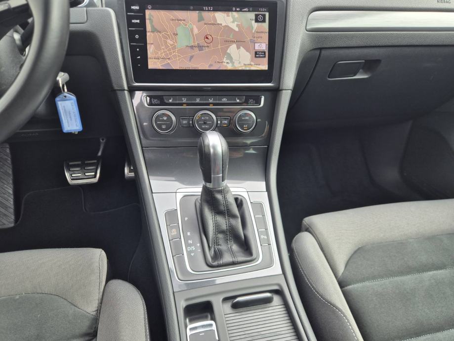 VW Golf 7.5 1.6 TDI Highline DSG, Virtual, ACC, Multilock, Navi, 17", fotografija 19