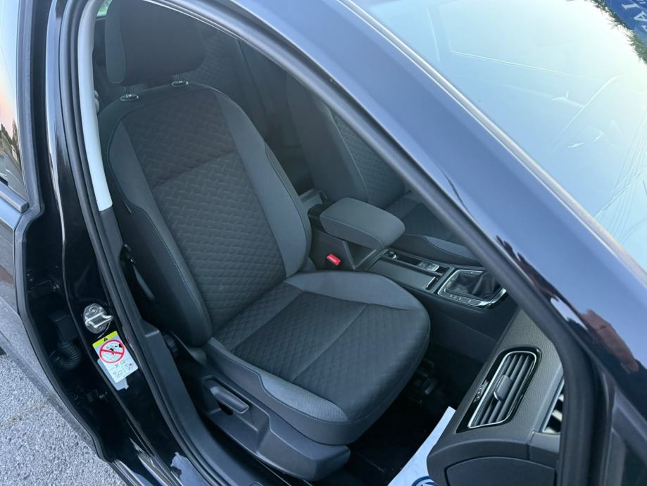 VW Golf 7.5 1,6 TDI JOIN, *NAVI*, fotografija 13