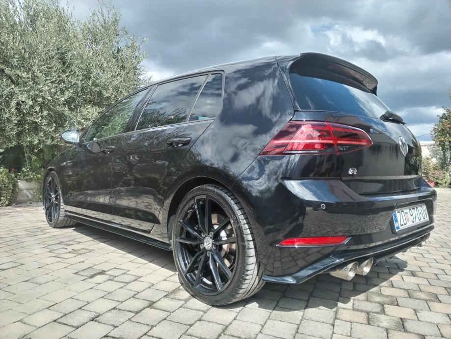 VW Golf 7.5 R performanse Akrapović, fotografija 4