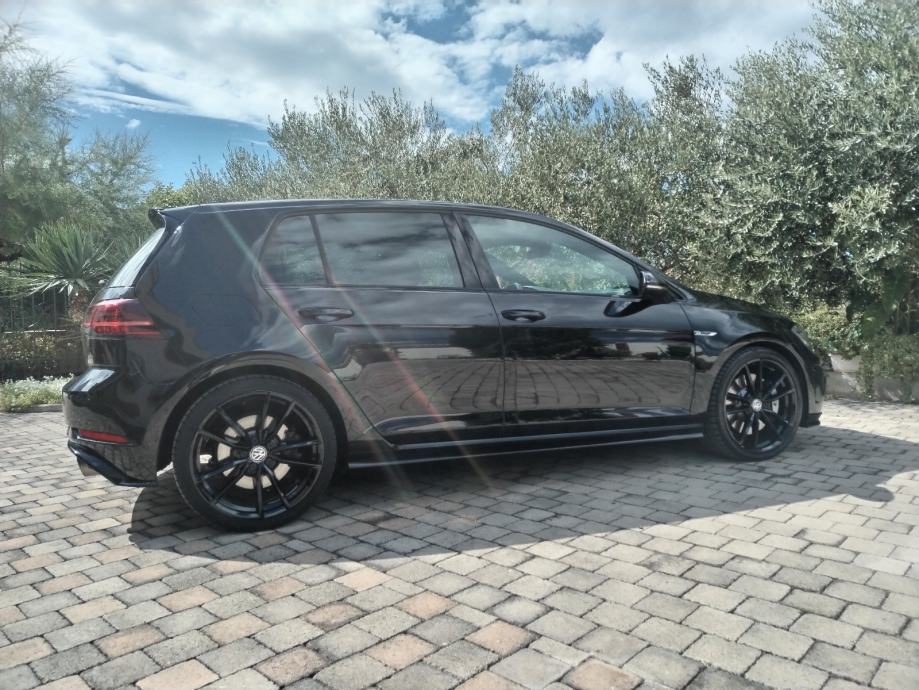 VW Golf 7.5 R performanse Akrapović, fotografija 3