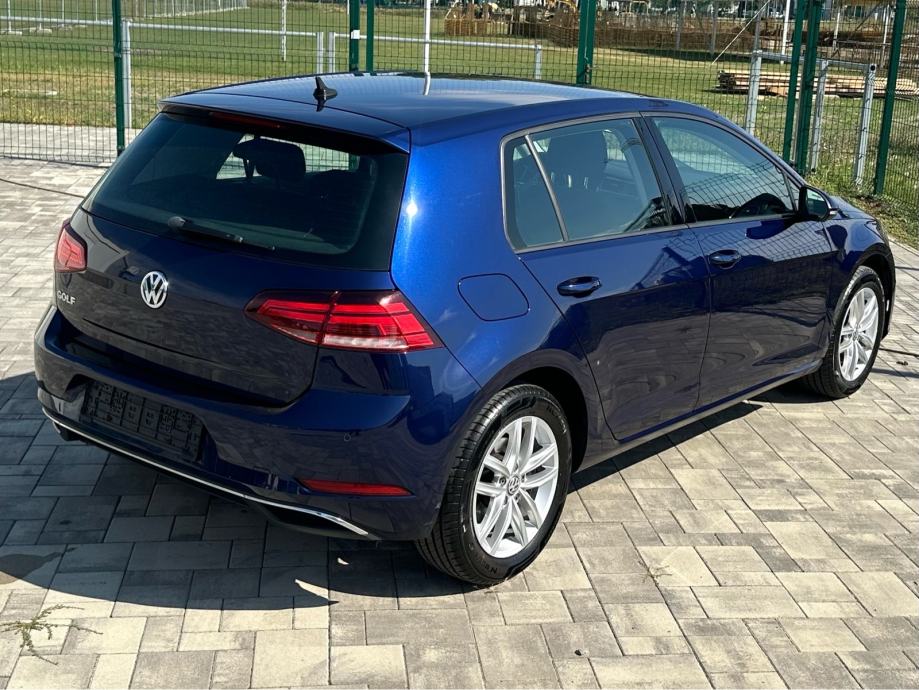 VW Golf 7.5 2,0 TDI 150ks • 2018MOD• KAMERA • NOVE GUME • TOP STANJE, fotografija 9
