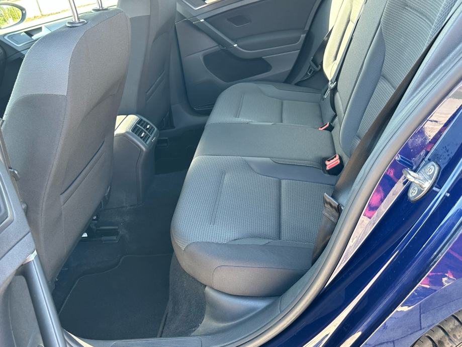 VW Golf 7.5 2,0 TDI 150ks • 2018MOD• KAMERA • NOVE GUME • TOP STANJE, fotografija 19
