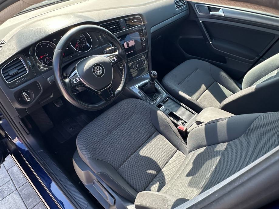 VW Golf 7.5 2,0 TDI 150ks • 2018MOD• KAMERA • NOVE GUME • TOP STANJE, fotografija 15