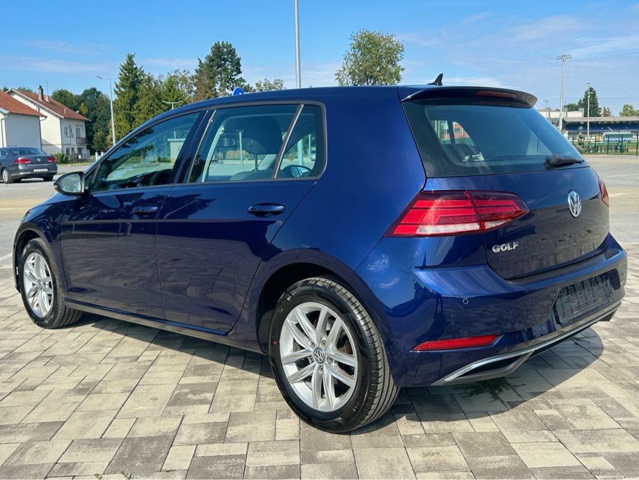VW Golf 7.5 2,0 TDI 150ks • 2018MOD• KAMERA • NOVE GUME • TOP STANJE, fotografija 12