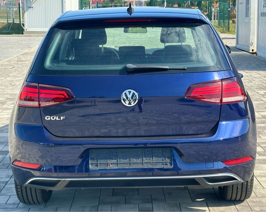 VW Golf 7.5 2,0 TDI 150ks • 2018MOD• KAMERA • NOVE GUME • TOP STANJE, fotografija 8