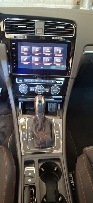 VW Golf 7.5 GTI, fotografija 17