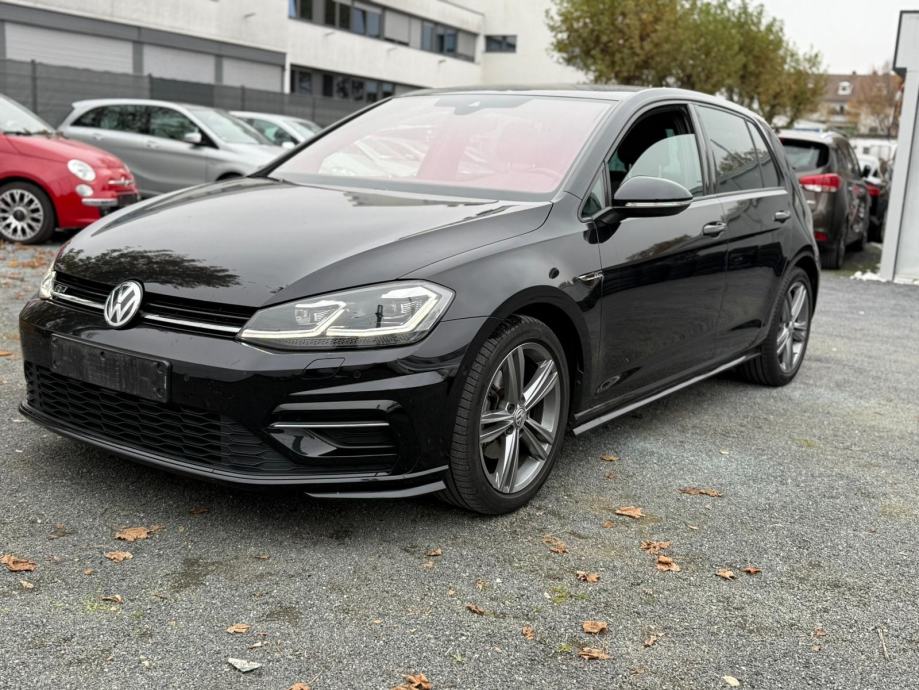 VW Golf 7.5 //R-Line__12.mj.2019. DIGITAL COCKPIT, 2019 god.