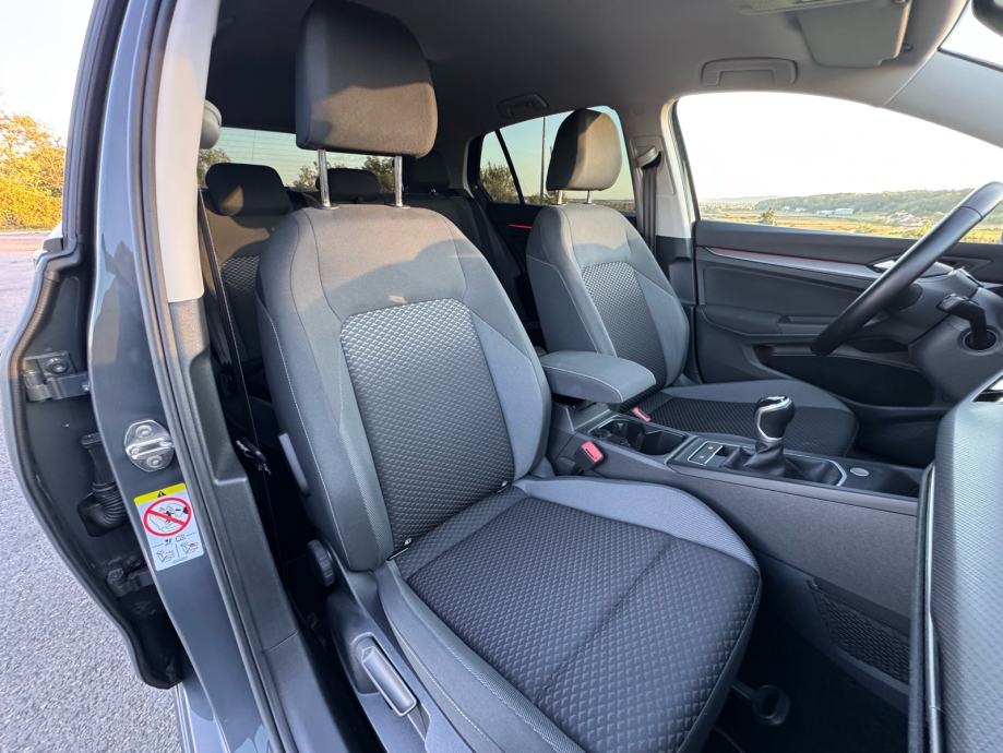 VW Golf 8 1,0TSI ACTIVE, fotografija 20