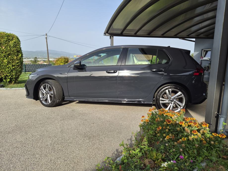 VW Golf 8 1,5 eTSI 130ks Dsg R-line(15200km), fotografija 14