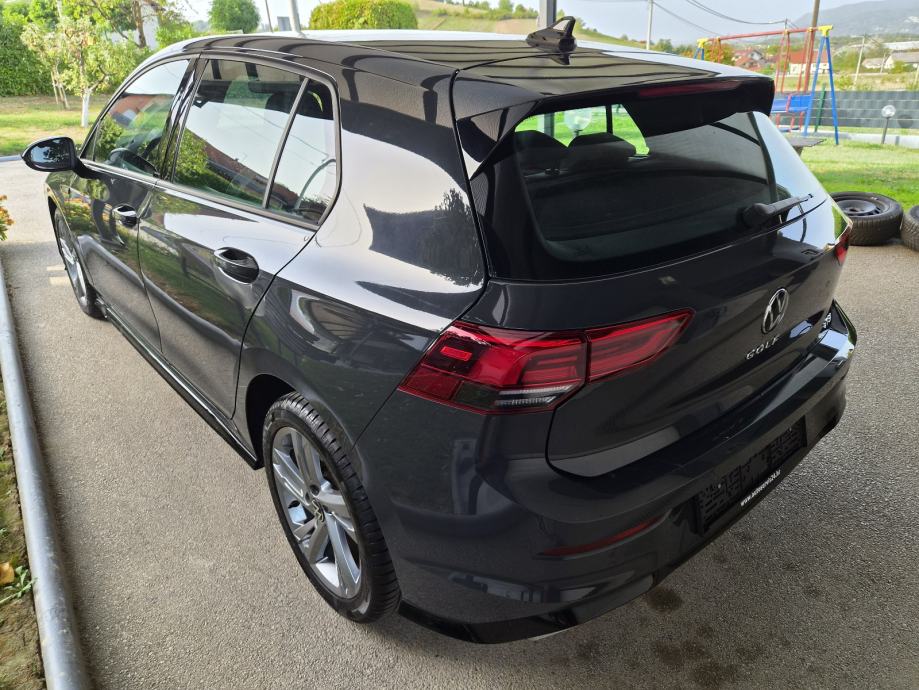 VW Golf 8 1,5 eTSI 130ks Dsg R-line(15200km), fotografija 7