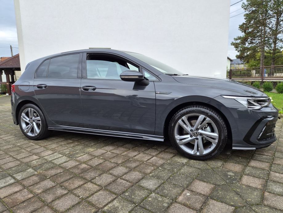 VW Golf 8 1,5 eTSI 150Ks Dsg R-Line (Garancija 1 god.), fotografija 11