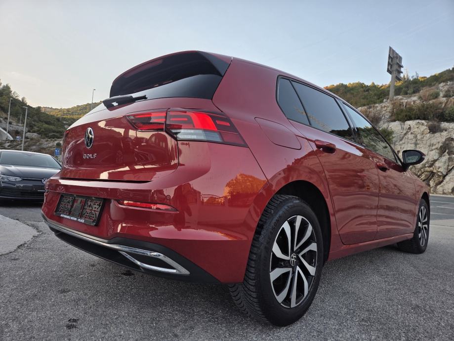 VW Golf 8 1,5 TSI ACTIVE OPREMA ** JAMSTVO !!, fotografija 6