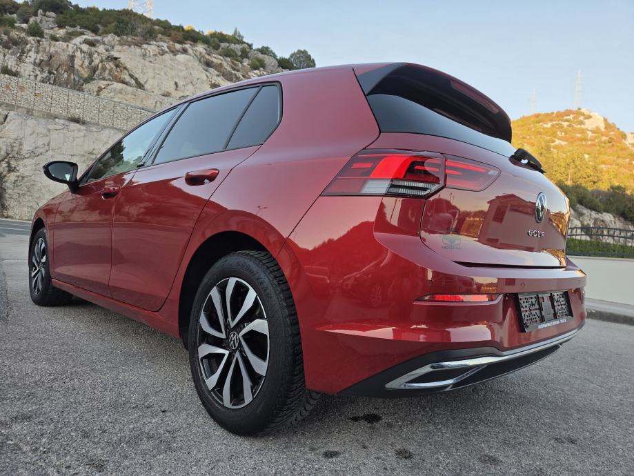 VW Golf 8 1,5 TSI ACTIVE OPREMA ** JAMSTVO !!, fotografija 8