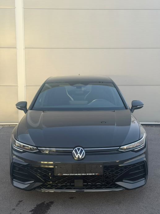 VW Golf 8 1,5 TSI FACELIFT R - LINE--FULL OPREMA--TVORNIČKO JAMSTVO, fotografija 3