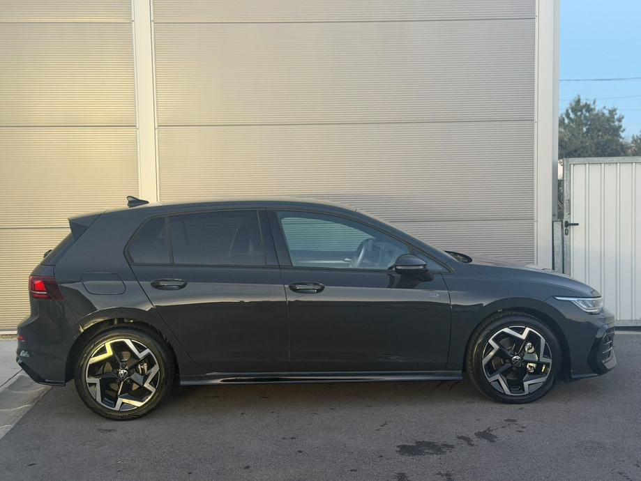 VW Golf 8 1,5 TSI FACELIFT R - LINE--FULL OPREMA--TVORNIČKO JAMSTVO, fotografija 5