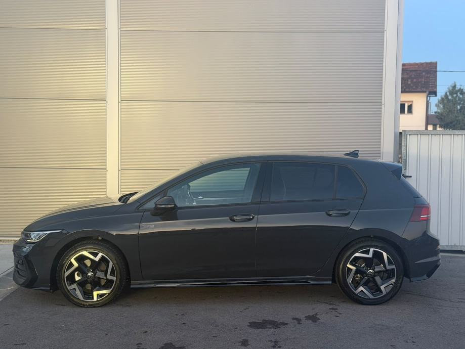 VW Golf 8 1,5 TSI FACELIFT R - LINE--FULL OPREMA--TVORNIČKO JAMSTVO, fotografija 6