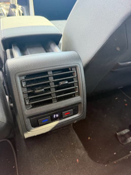 VW Golf 8 1,5 TSI NAVI, FULL IQ LED,VIRTUAL,AMBIENT, fotografija 18