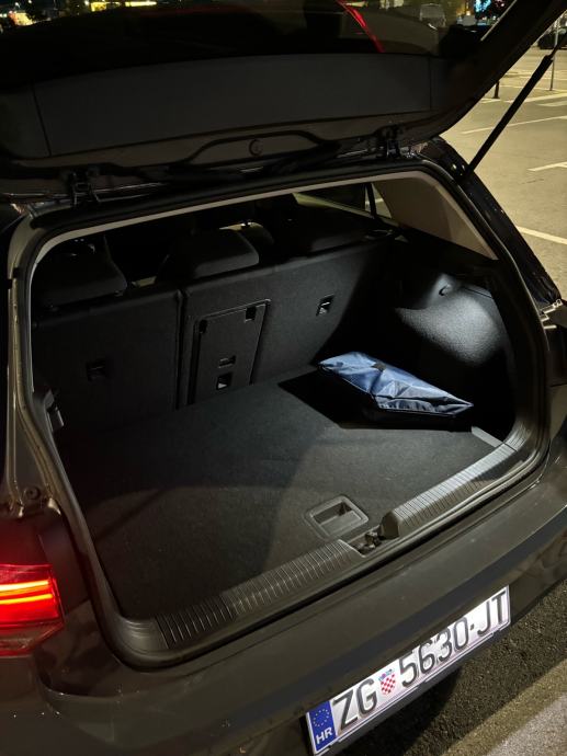 VW Golf 8 1,5 TSI Life, fotografija 12