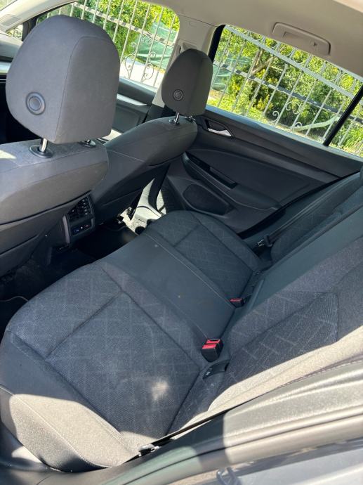 VW Golf 8 1,5 TSI Life, fotografija 15