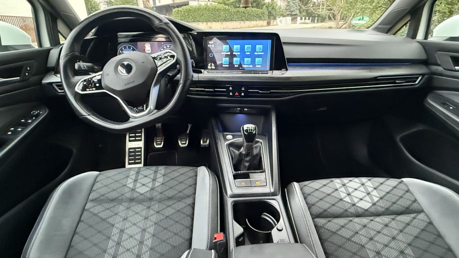 VW Golf 8 1,5 TSI R-LINE, fotografija 10