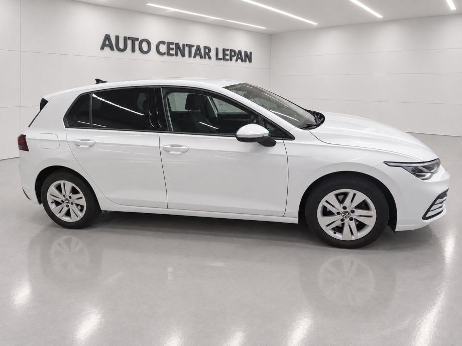 VW Golf 8 2 0 TDI 2021 godina od 1 vlasnika u sustavu pdv a na ime, fotografija 7