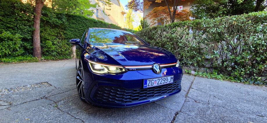 VW Golf 8 GTI,led matrix ,dsg 2021 godina 42000 kilometara, fotografija 20
