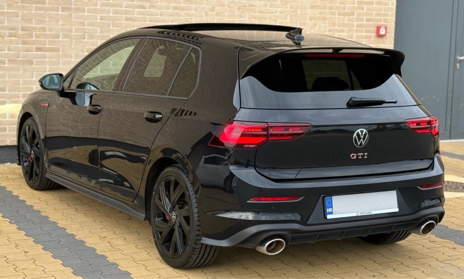 VW GOLF 8 2.0 GTI CLUB SPORT•DSG•300KS•VIRTUAL•PANORAMA•HARMAN KARDON•, fotografija 8