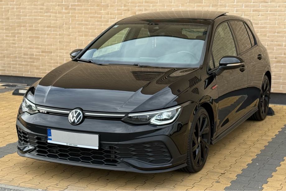 VW GOLF 8 2.0 GTI CLUB SPORT•DSG•300KS•VIRTUAL•PANORAMA•HARMAN KARDON•, fotografija 2