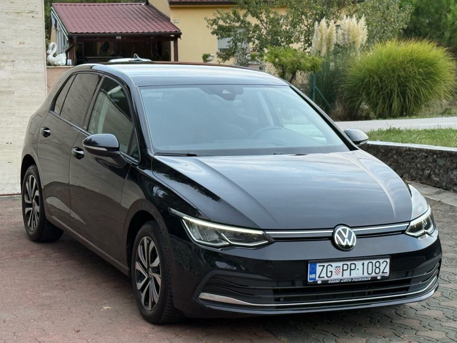 VW Golf 8 2,0 TDI ACTIVE, NAVI, KEYLESS, ACC, SERVISNA, fotografija 6