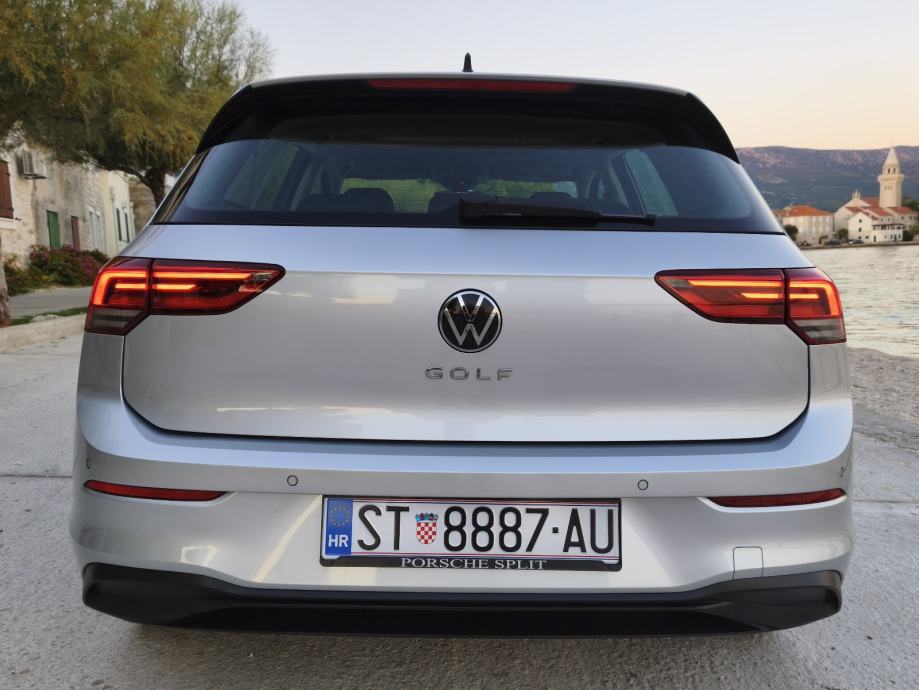 VW Golf 8 2,0 TDI automatik*2023 god., fotografija 6