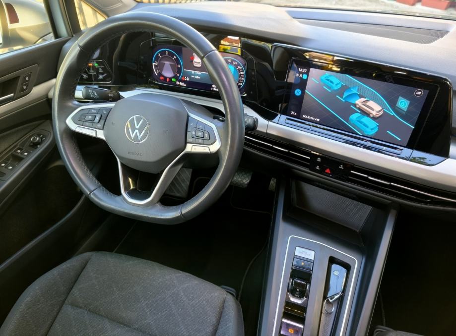 VW Golf 8 2,0 TDI automatik*2023 god., fotografija 11