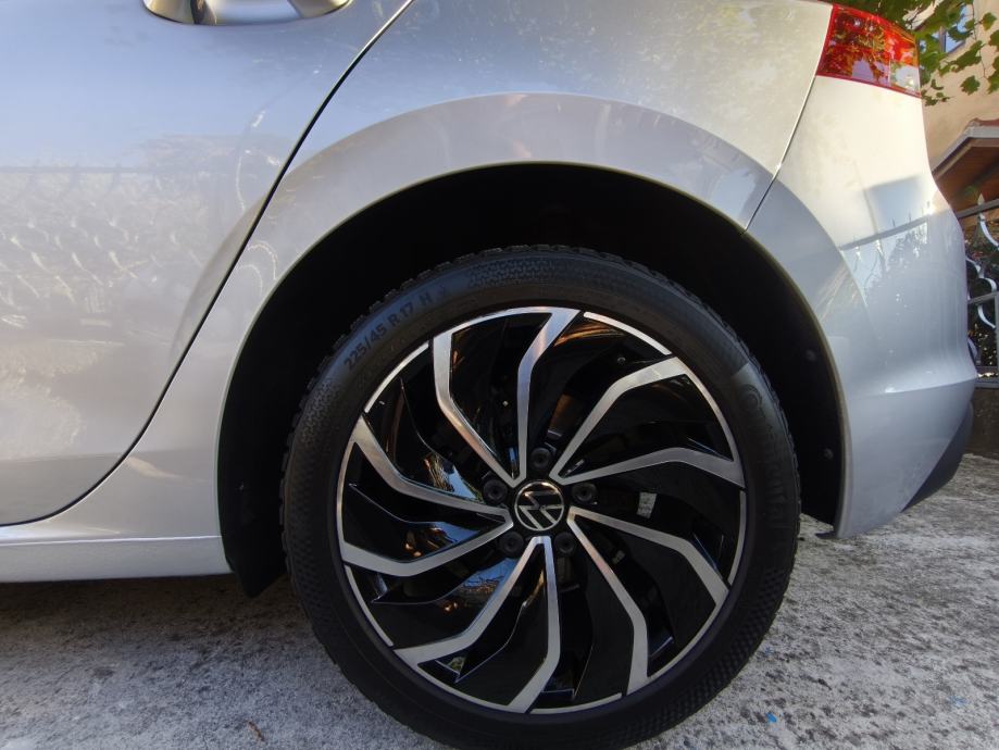 VW Golf 8 2,0 TDI automatik*2023 god., fotografija 15