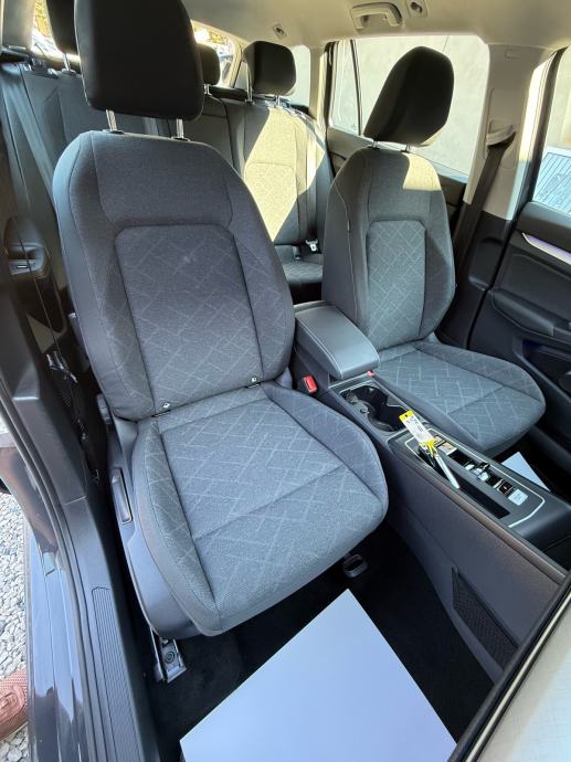 VW Golf 8 2,0 TDI automatik, PRVI VLASNIK, SERVISNA KNJIGA, fotografija 15