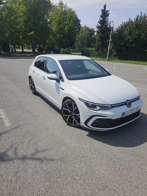 VW Golf 8 2,0 TDI automatik, fotografija 3