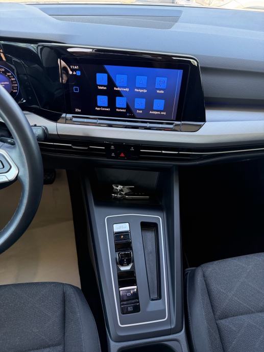 VW Golf 8 2,0 TDI automatik, fotografija 18