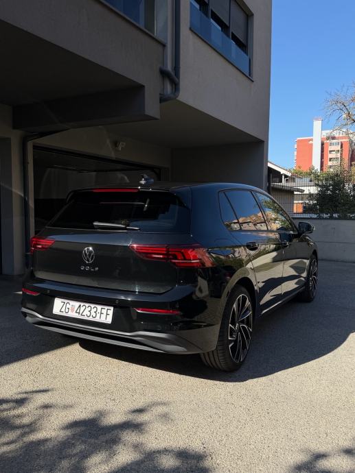 VW Golf 8 2,0 TDI automatik, fotografija 4