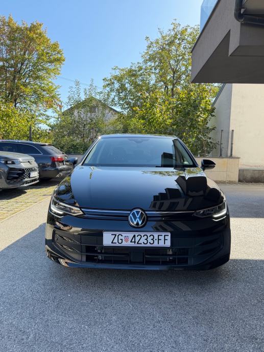 VW Golf 8 2,0 TDI automatik, fotografija 2