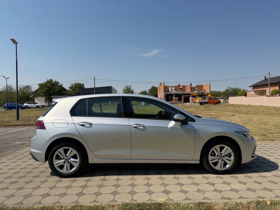 VW Golf 8 2,0 TDI automatik, fotografija 2