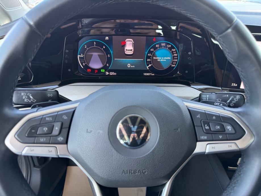 VW Golf 8 2,0 TDI automatik, fotografija 16