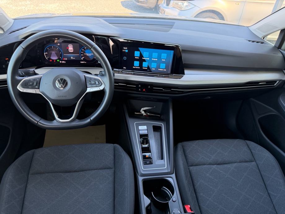 VW Golf 8 2,0 TDI automatik, fotografija 10