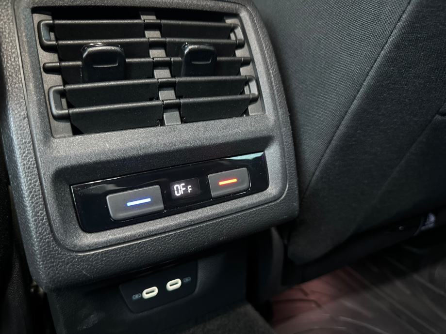 VW GOLF 8 2.0 TDI DSG 2021GODINA STYLE 110KW, fotografija 16