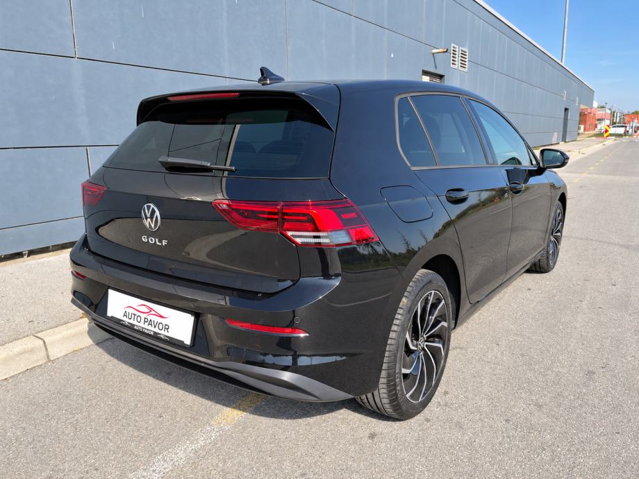 VW GOLF 8 2.0 TDI DSG LIFE • 2023. • 80TKM • ACC • ERGOACTIVE • KAMERA, pogled izvana - slika 5