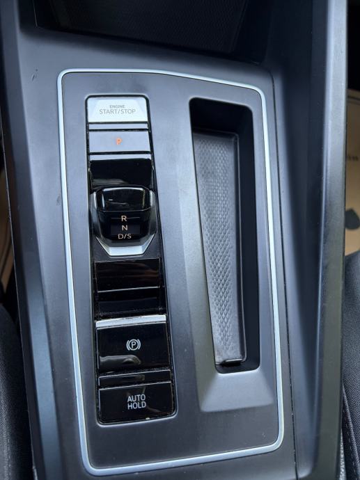 AKCIJA!!VW Golf 8 2.0 TDI DSG/SERVISNA|VIRTUAL|AMBI|RADAR|TEMPOMAT|ACC, fotografija 19