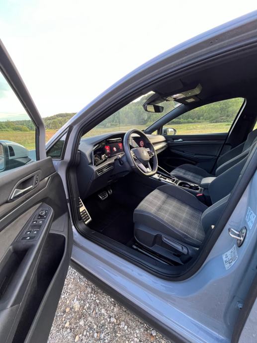 VW Golf 8 2.0 TDI GTD / DSG / IQ MATRIX / ACC / TOP STANJE / REG., fotografija 10