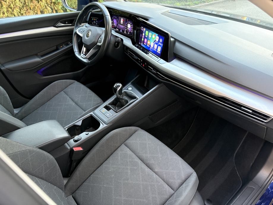 VW GOLF 8 2.0 TDI, LED, KAMERA, NAVI, ACC, REG 1 GOD, R17, SERVISNA, fotografija 12