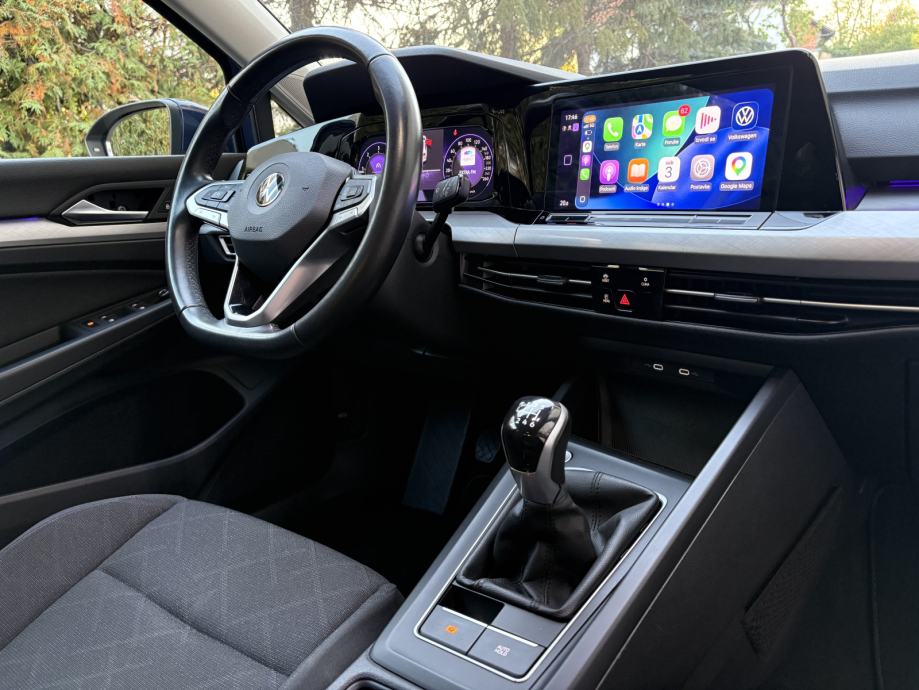 VW GOLF 8 2.0 TDI, LED, KAMERA, NAVI, ACC, REG 1 GOD, R17, SERVISNA, fotografija 13